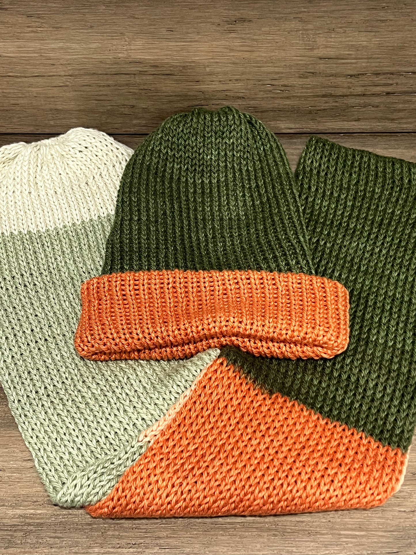 Reversible Hat and Scarf Set